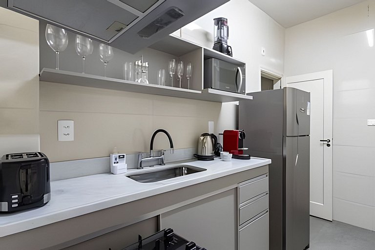 #302 - 2 quartos na quadra da Praia de Ipanema