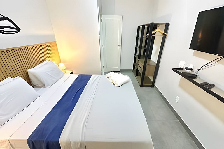 #302 - 2 quartos na quadra da Praia de Ipanema