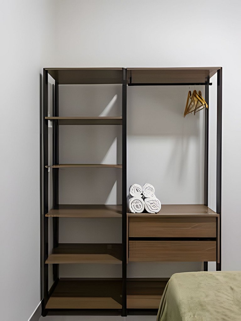 #302 - 2 quartos na quadra da Praia de Ipanema