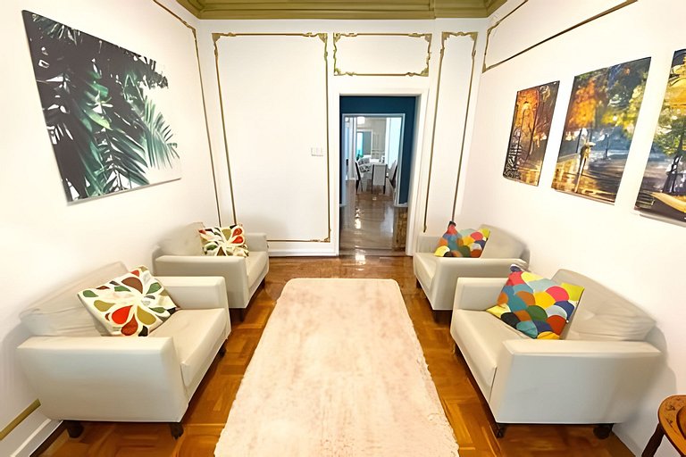 #606 - 3 quartos Av Atlantica Arpoador