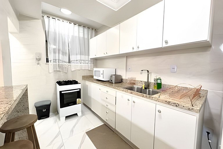 #301 - Excelente 2 quartos em Copacabana