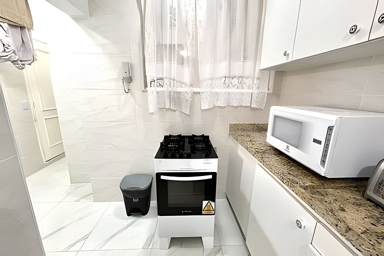 #301 - Excelente 2 quartos em Copacabana