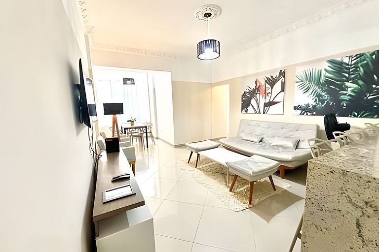 #301 - Excelente 2 quartos em Copacabana